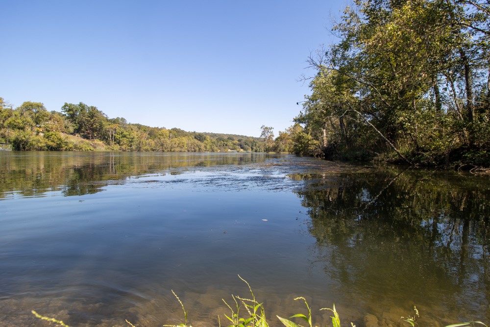 White River Valley - Land