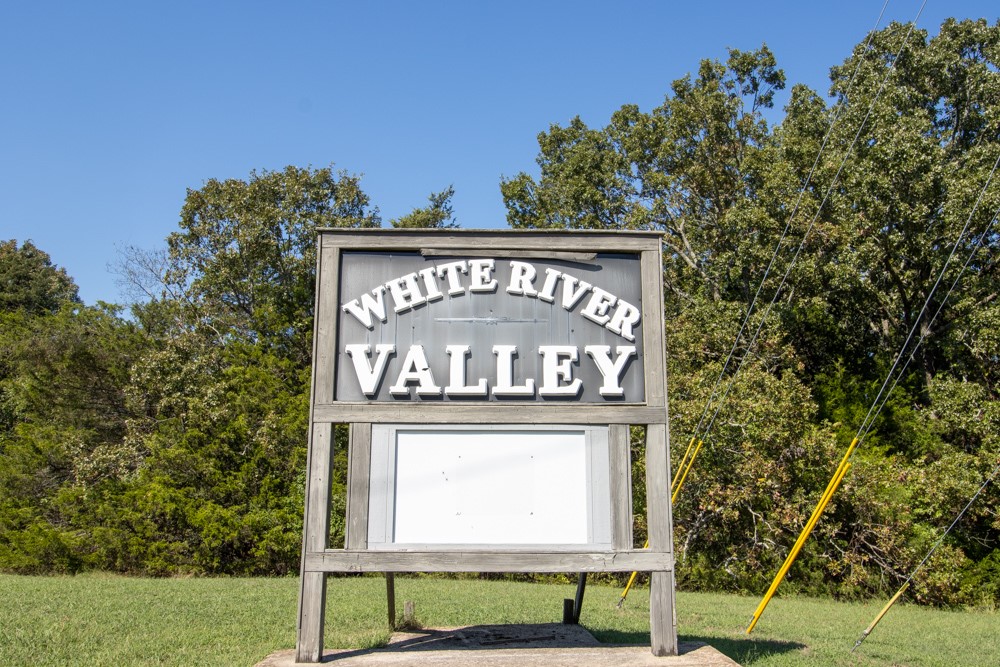 White River Valley - Land