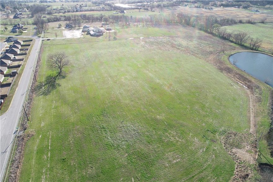 Great development opportunity in growing Prairie Grove market. This development is zoned PUD with a total of 92 LOTS, 4 - Single Family and 44 - Townhouses. This property is conveniently located and has easy access to the University of Arkansas. Agent Owned and Seller will consider trades.