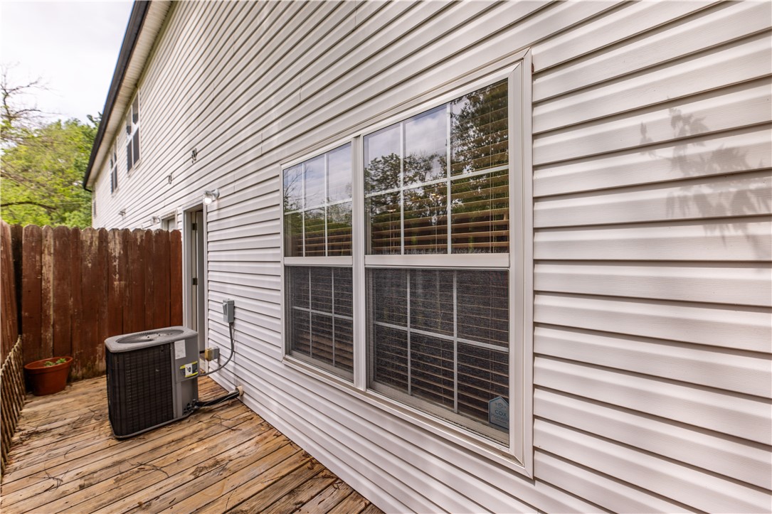 Wood Ave Condo Hpr - Residential