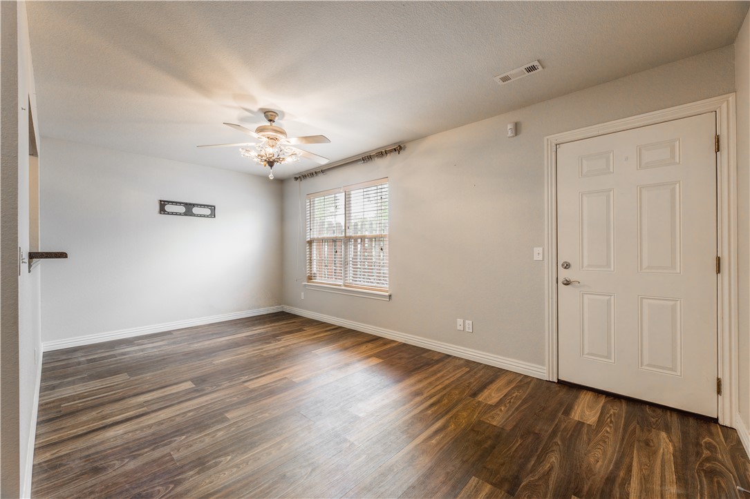 Wood Ave Condo Hpr - Residential