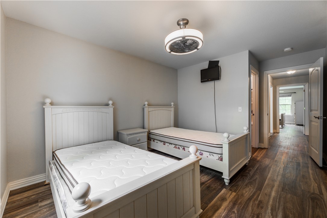 Wood Ave Condo Hpr - Residential