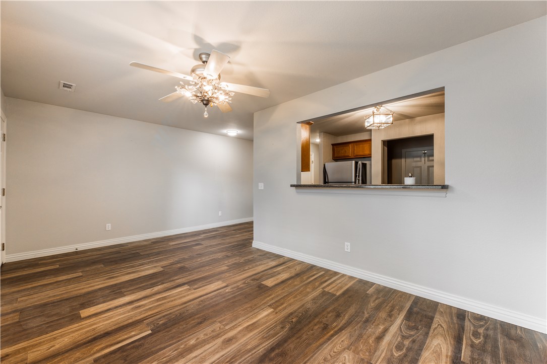 Wood Ave Condo Hpr - Residential