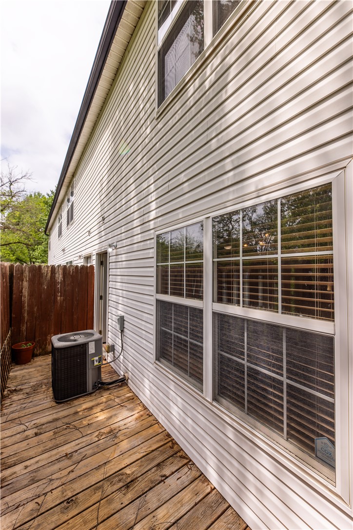 Wood Ave Condo Hpr - Residential