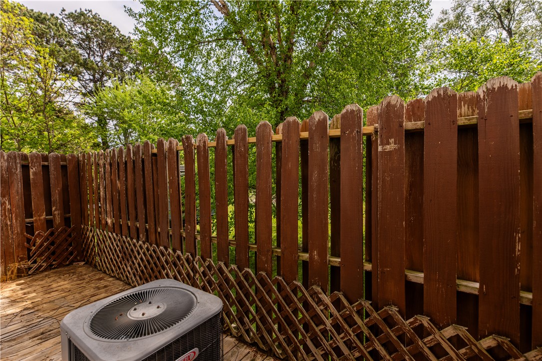 Wood Ave Condo Hpr - Residential