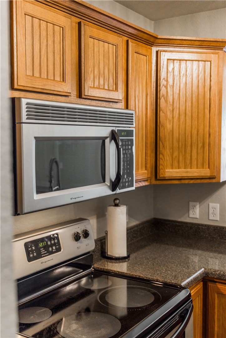 Wood Ave Condo Hpr - Residential