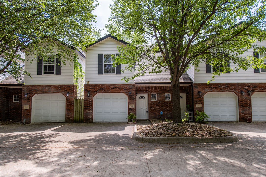 Wood Ave Condo Hpr - Residential