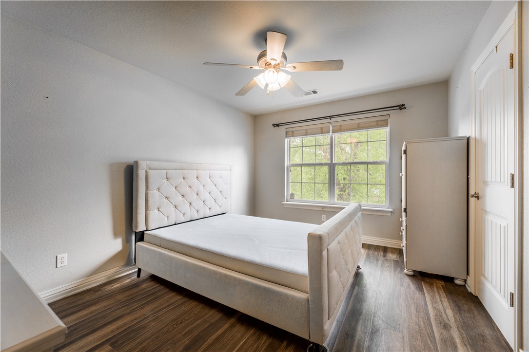 Wood Ave Condo Hpr - Residential