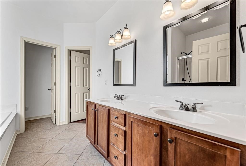 Crofton Manor Sub - Residential Lease