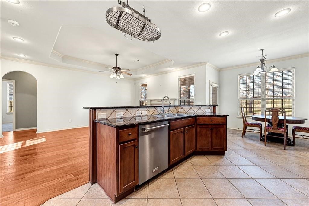 Crofton Manor Sub - Residential Lease