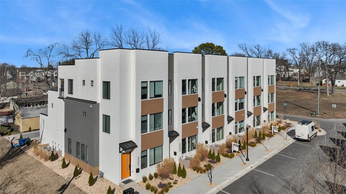 Polson Sub Bentonville - Residential