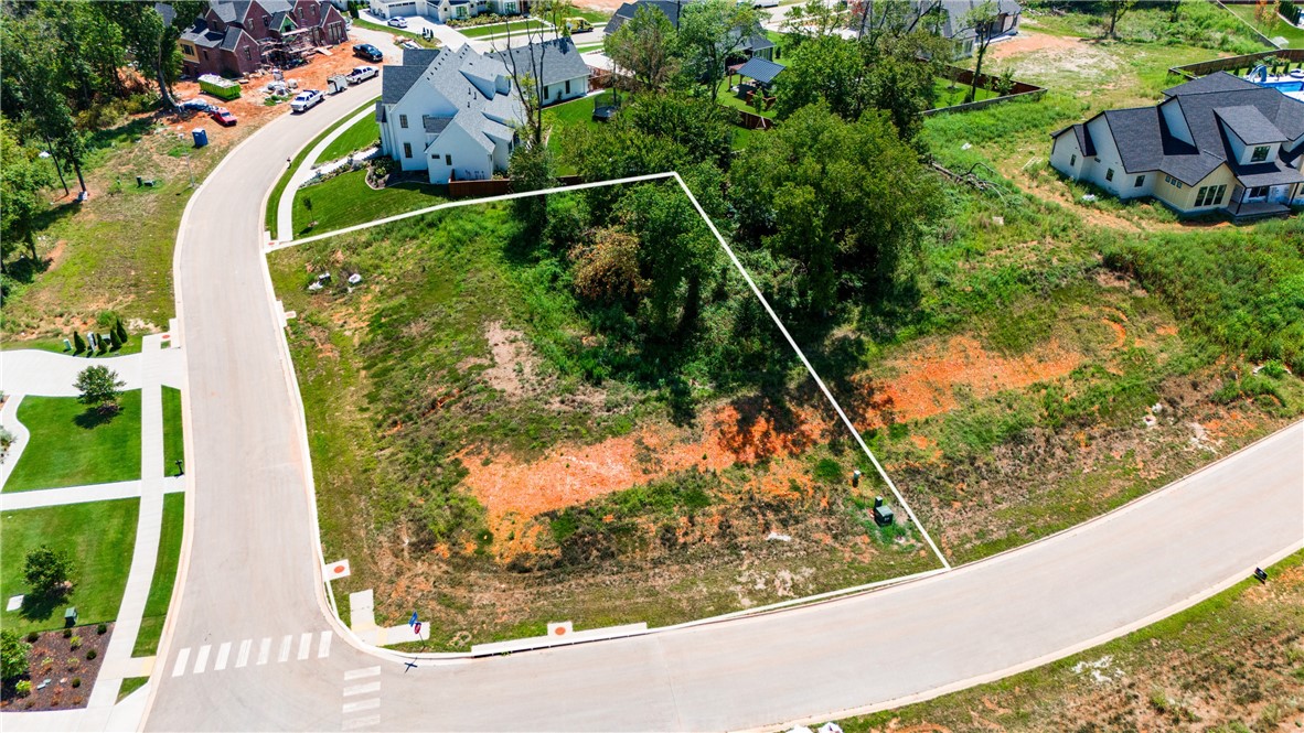 Build your dream home on this spacious .58-acre corner lot in the beautiful Scissortail Subdivision. Located at the intersection of Migration Way and S 84th St, this lot offers plenty of room to create the perfect living space. Enjoy the peaceful neighborhood and the convenience of being part of a well-established community with an abundance of amenities. This is a prime opportunity to own a piece of Scissortail ā don't miss out!