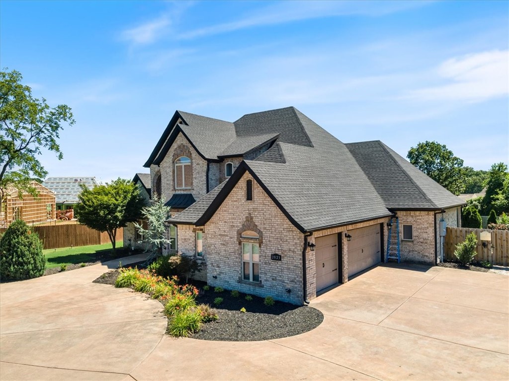 Tuscan Heights - Residential