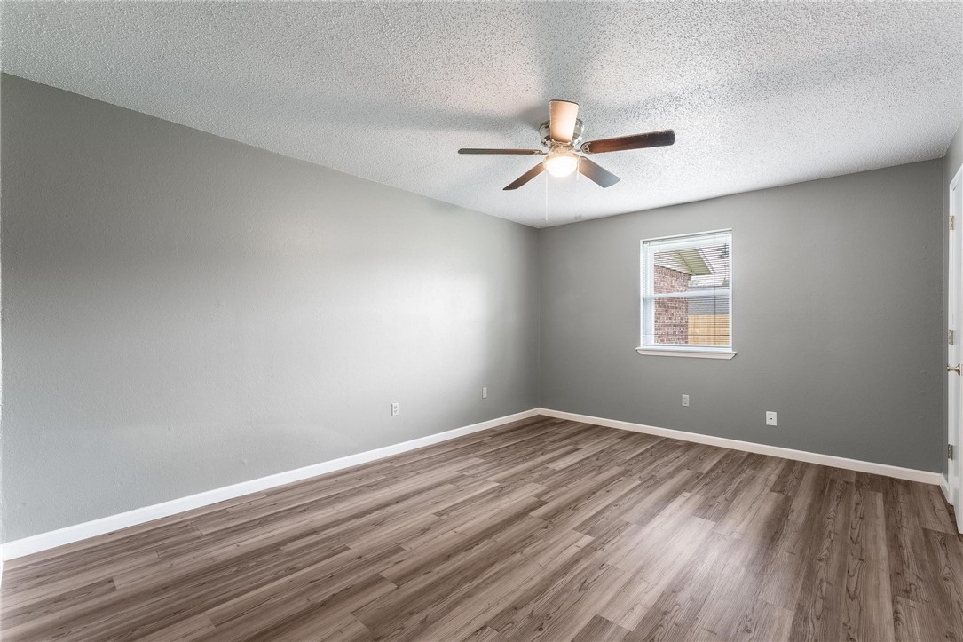 Oak Hill Iii Ph 1 Rogers - Residential Lease