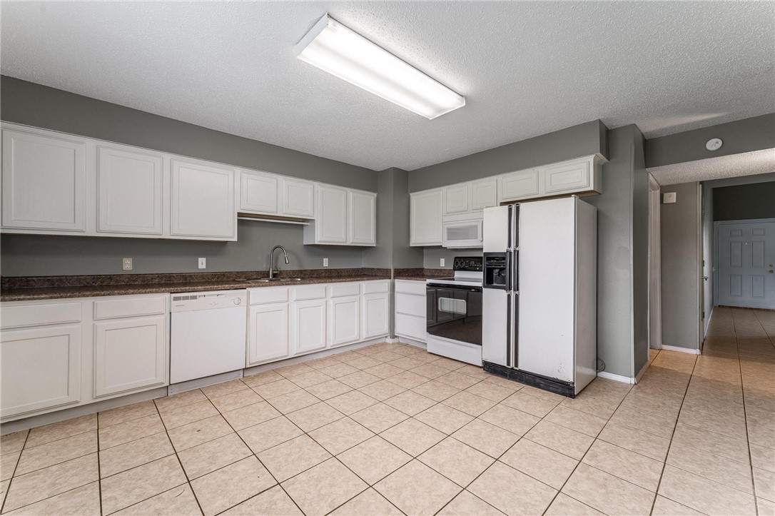 Oak Hill Iii Ph 1 Rogers - Residential Lease