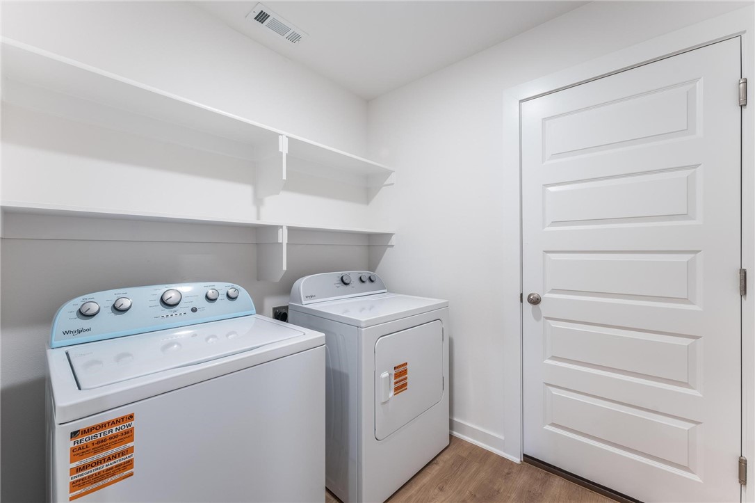 Wagon Wheel Crossing - Residential Lease