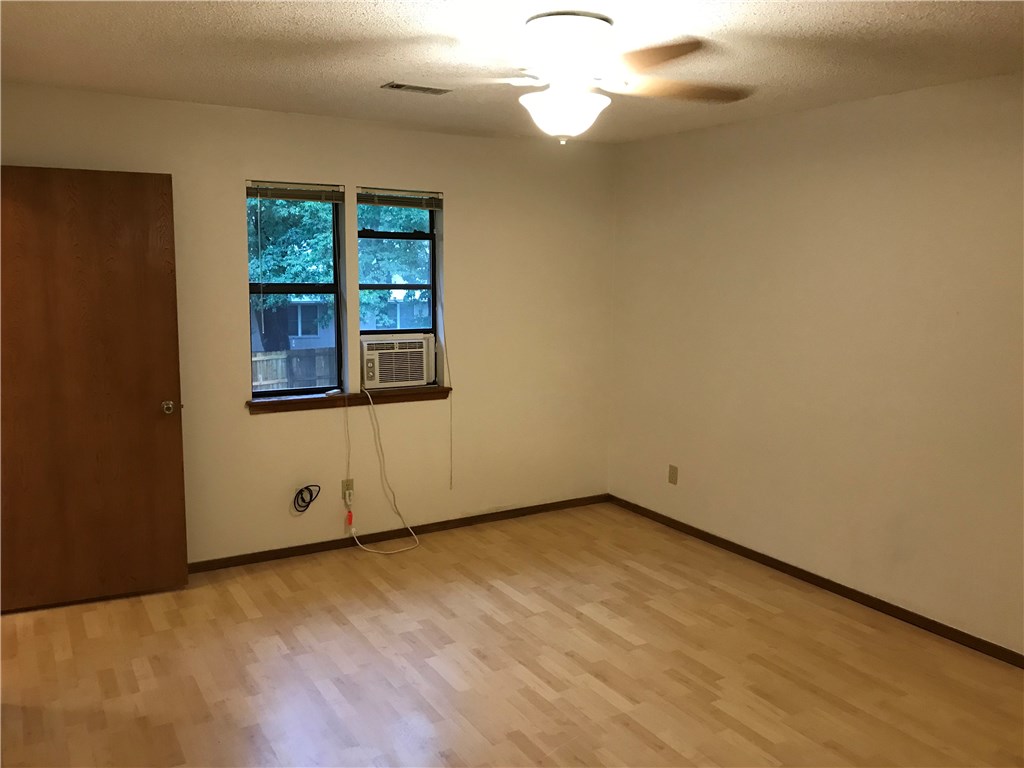 Sundance Acres Ph 2 Rogers - Residential Lease