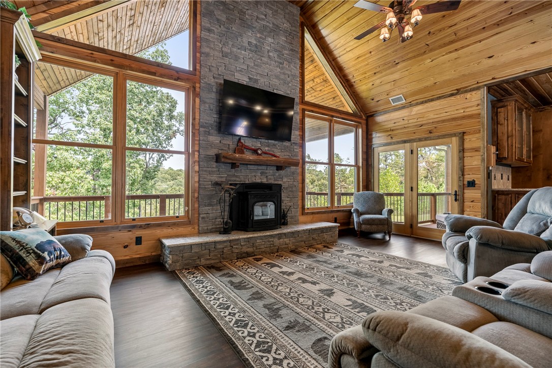 Point At Sugar Hollow Sub Rurban - Residential