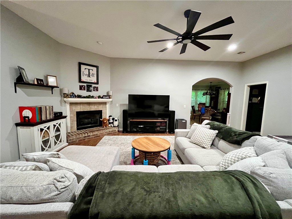 Lands End Sub Bvv - Residential