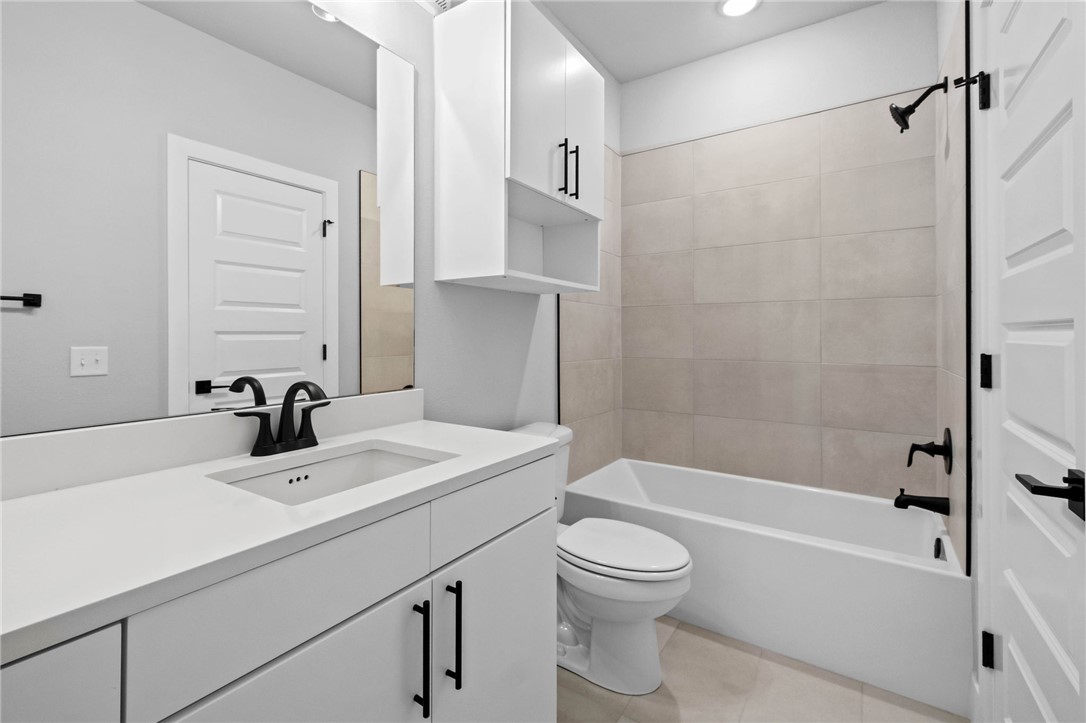 MEDLIN MEADOWS SUB PH 2-BENTONVILLE - Residential