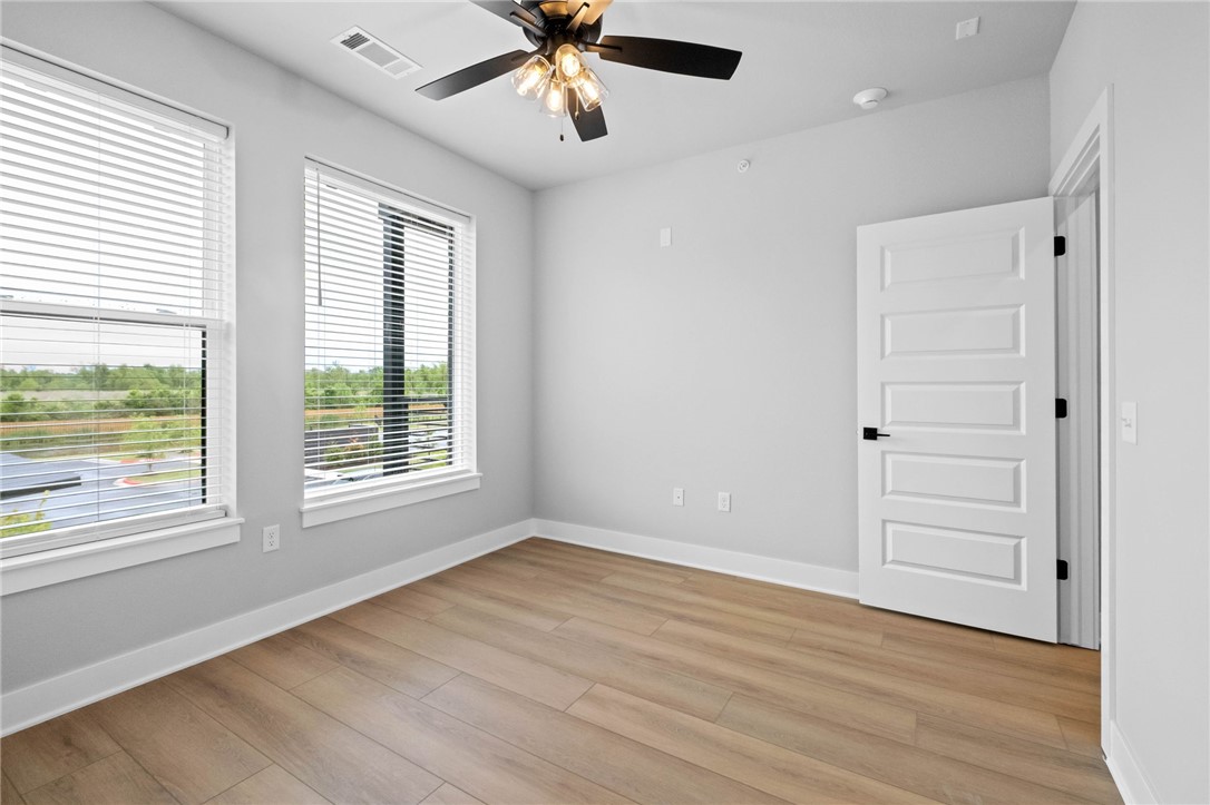 MEDLIN MEADOWS SUB PH 2-BENTONVILLE - Residential