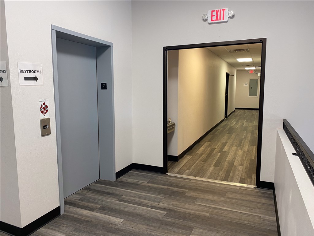 Crossroads Plaza - Commercial Lease