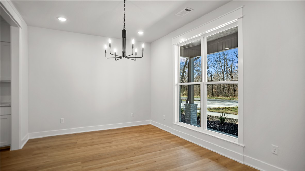 15-19-32-RURAL - Residential