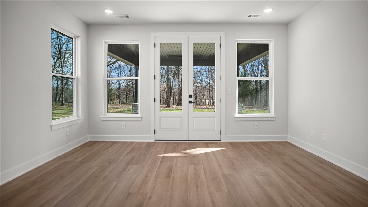 15-19-32-RURAL - Residential