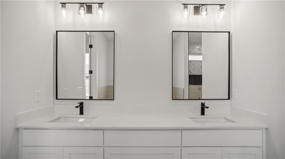 15-19-32-RURAL - Residential