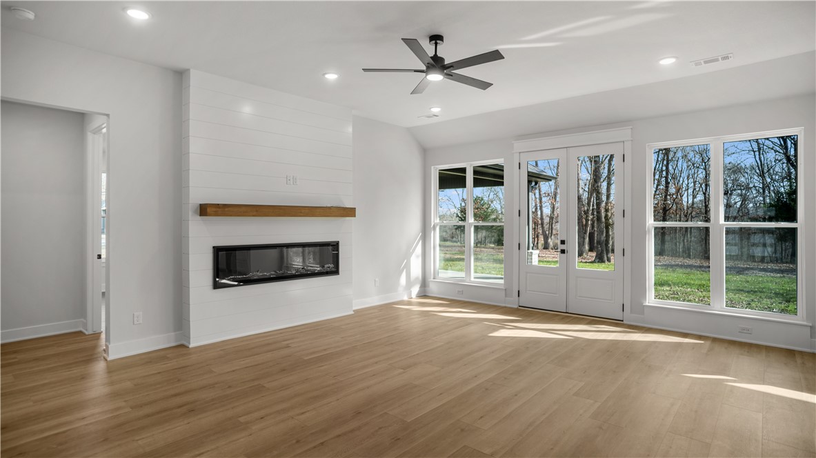 15-19-32-RURAL - Residential