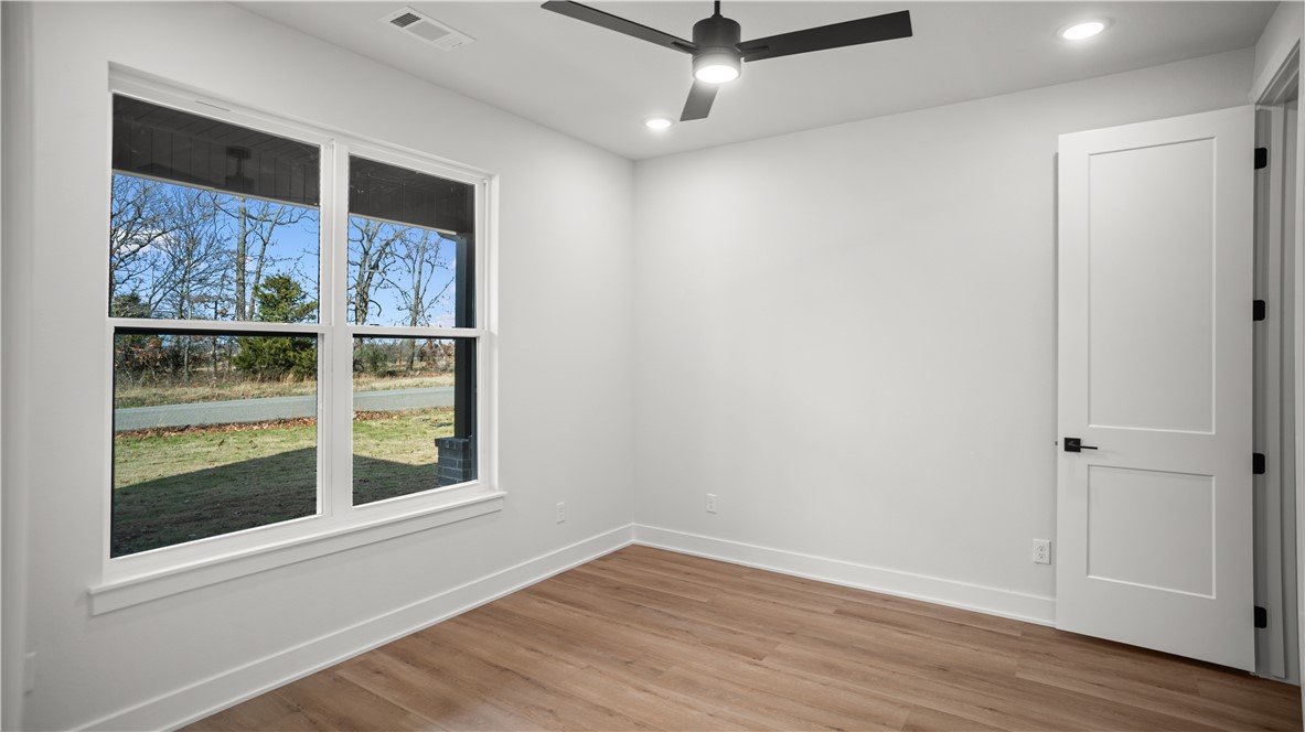 15-19-32-RURAL - Residential