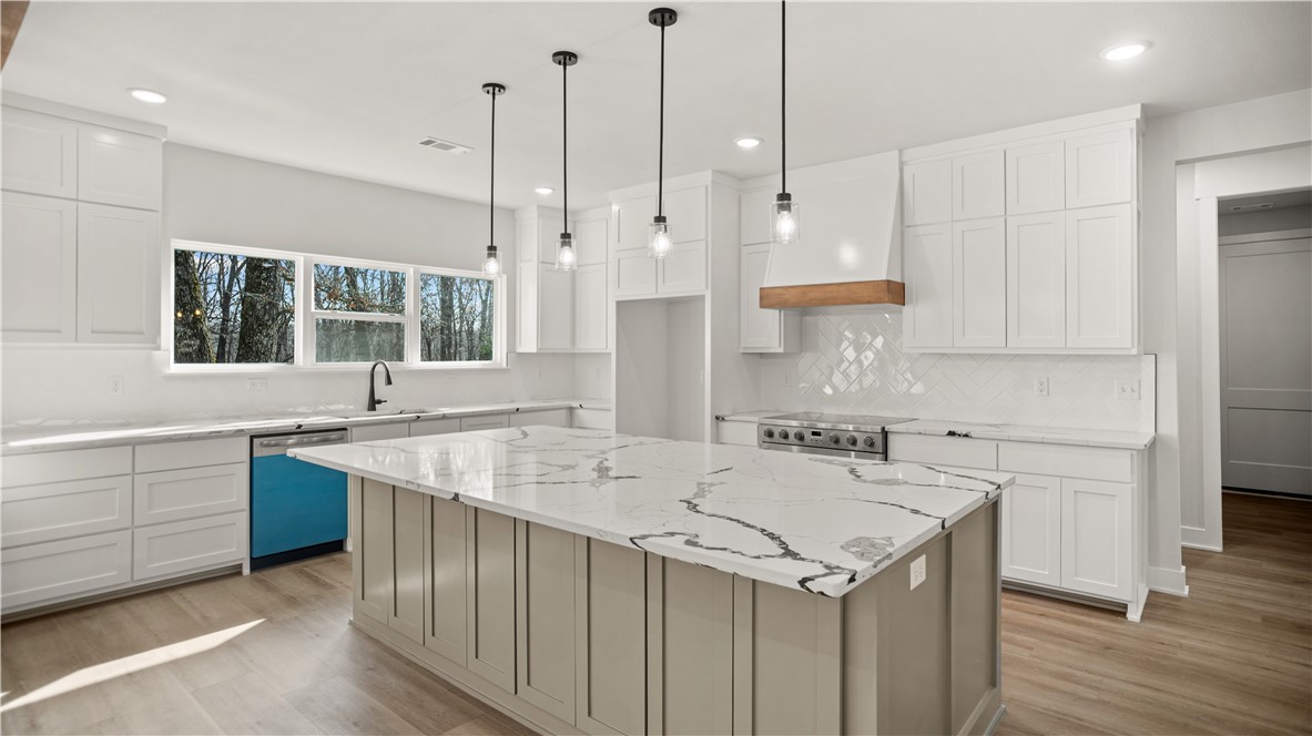 15-19-32-RURAL - Residential