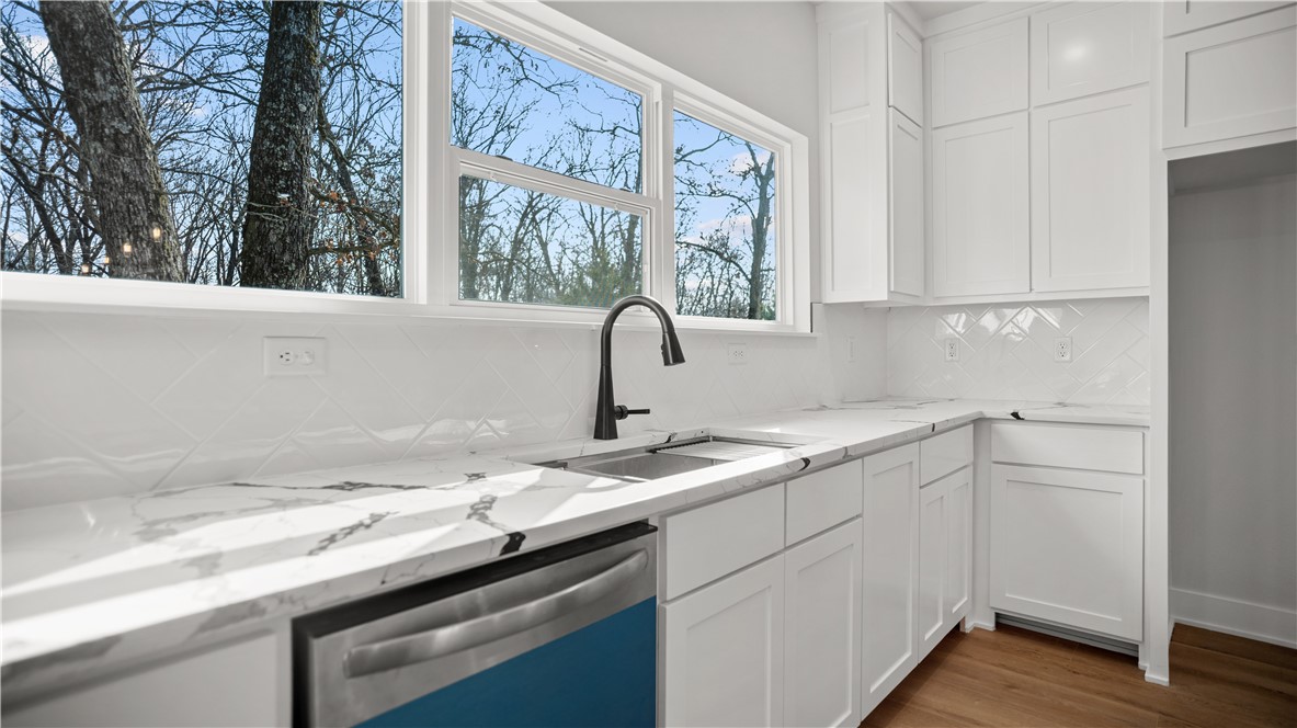 15-19-32-RURAL - Residential