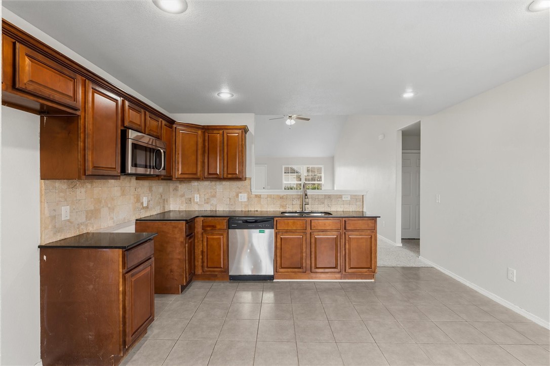 Lakewood Sub Ph Ii Lowell - Residential