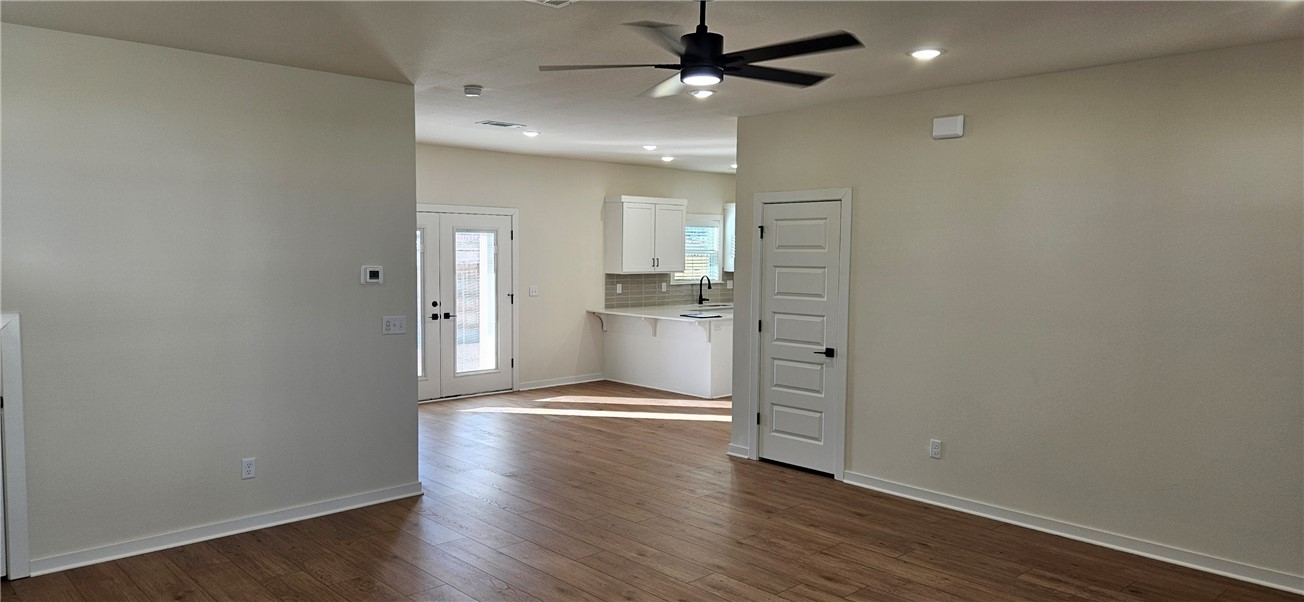 JACOB'S CROSSING S/D - Residential Lease