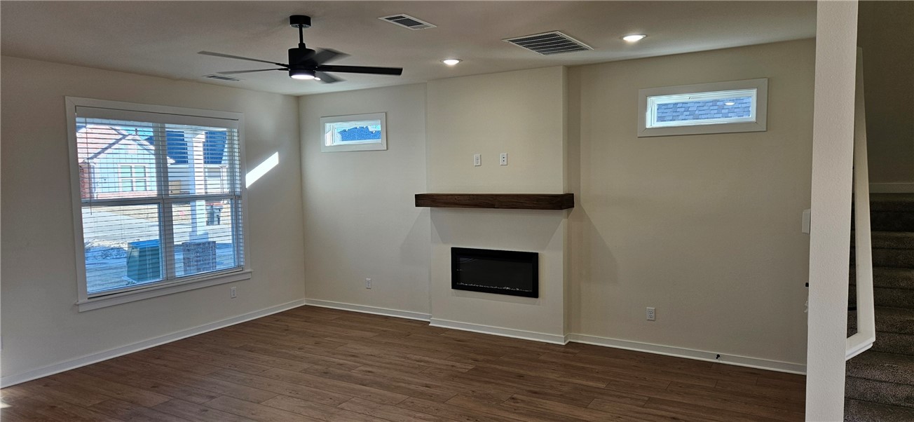 JACOB'S CROSSING S/D - Residential Lease