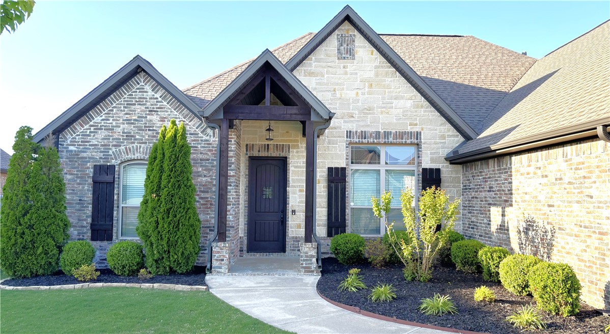 Grand Pointe Sub Rogers - Residential