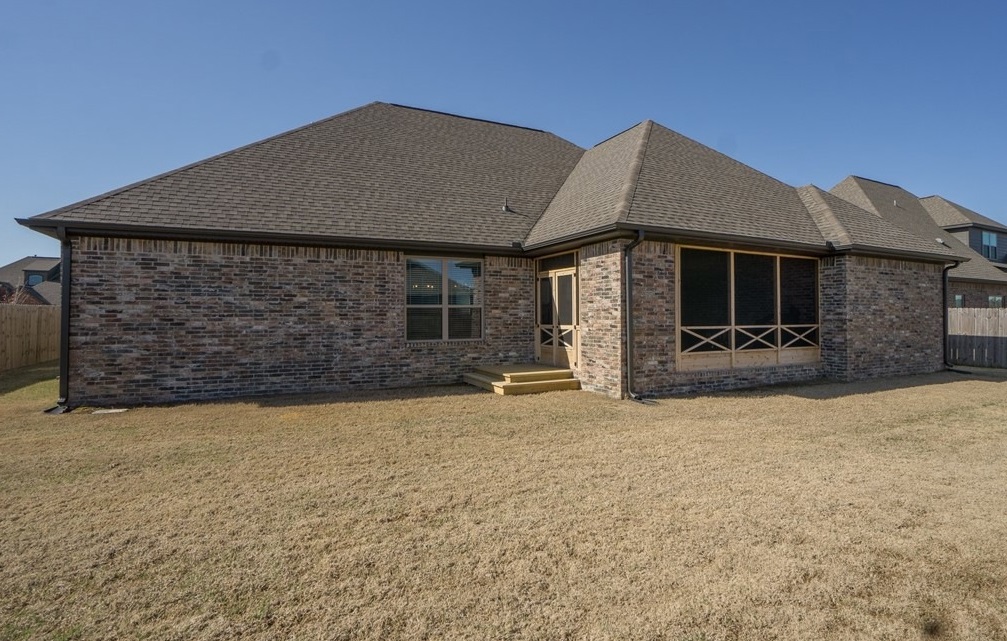 Grand Pointe Sub Rogers - Residential