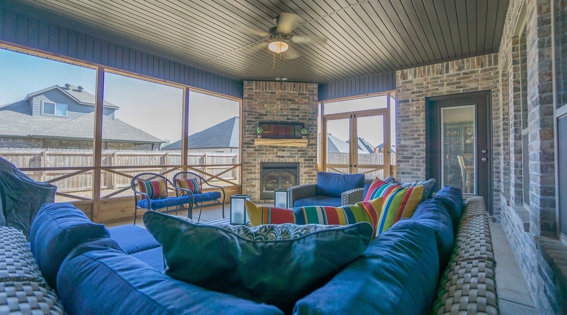 Grand Pointe Sub Rogers - Residential