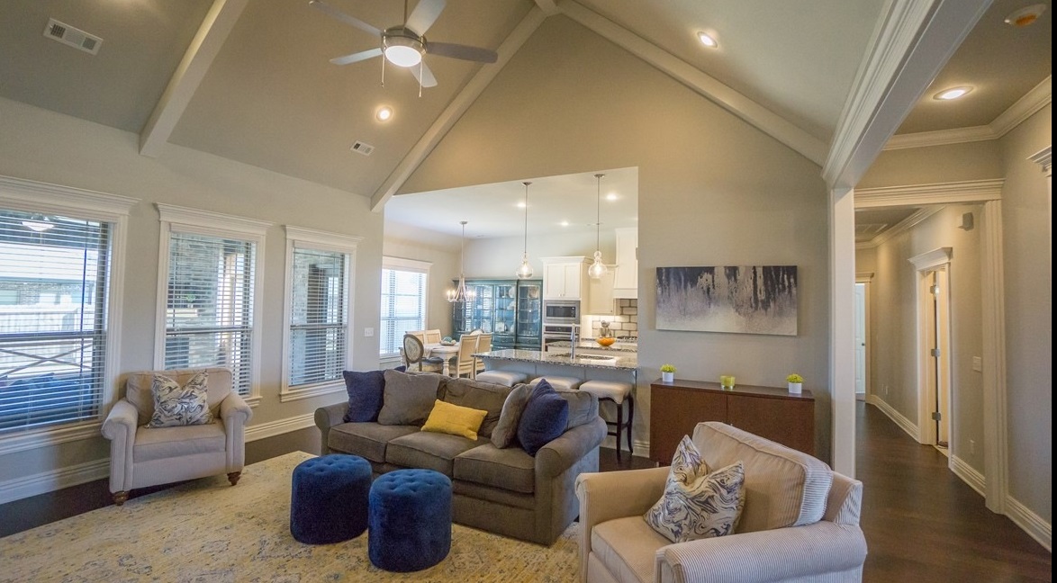 Grand Pointe Sub Rogers - Residential