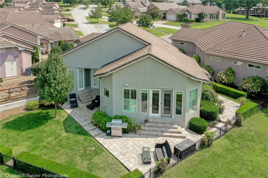 Fantastic single level custom patio home with panoramic golf front views of holes 4, 7 and 5 in Pinnacle! This gem features an open and airy design with tons of amazing natural light and plenty of room to entertain and enjoy inside and out! You'll love the open kitchen, great room and large formal dining room area plus all the upgrades including a new HVAC, radiant heating in master bedroom/bath flooring and more. Exceptional location on a highly desirable private cul-de-sac. Simplify, relax and enjoy the good life....starting now!