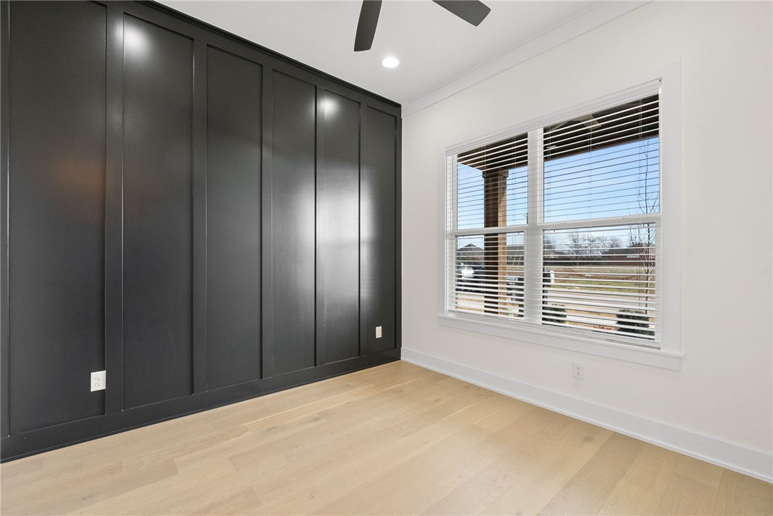 Meadow Brook Sub Ph I Rogers - Residential Lease
