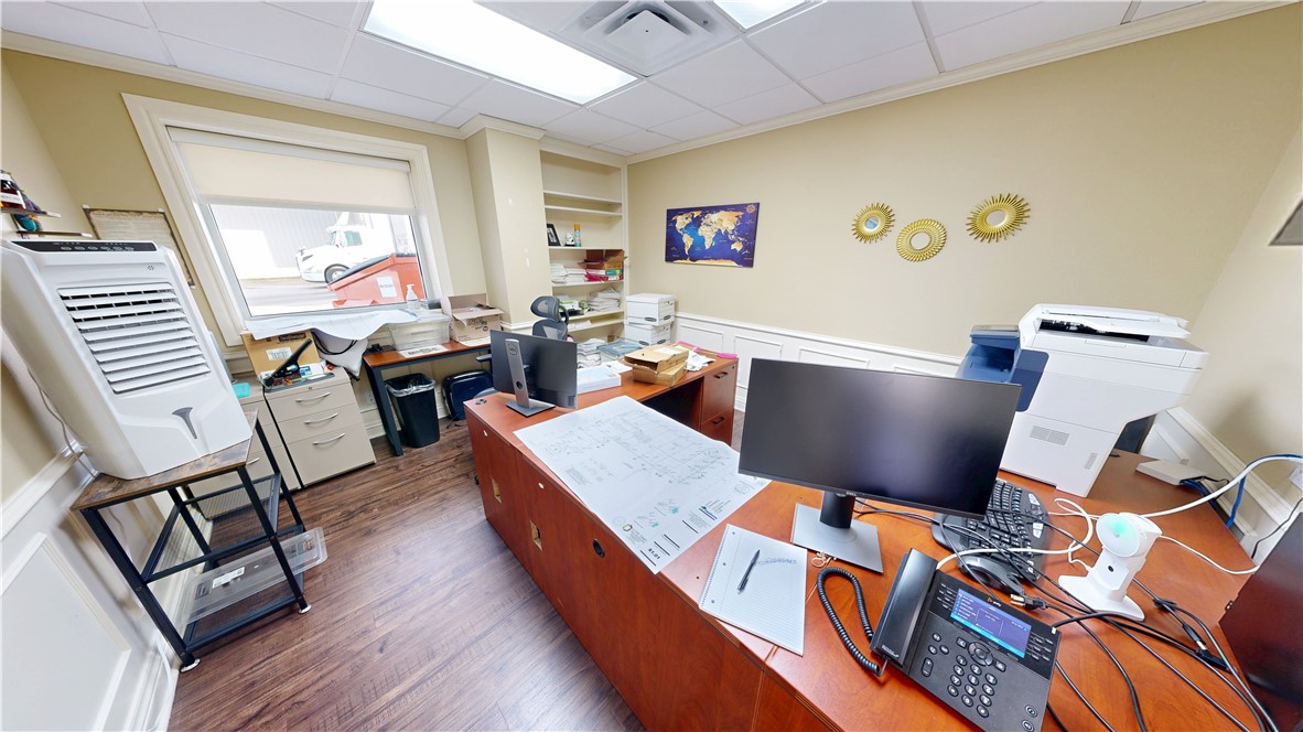 Industrial Park Plaza - Commercial Lease