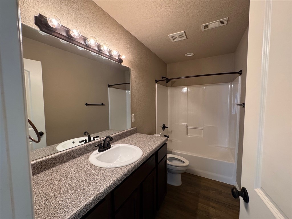 n/a - Residential Lease
