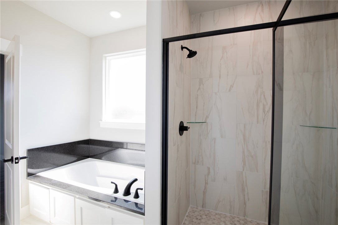 GRAND ESTATES PH 1-GENTRY - Residential