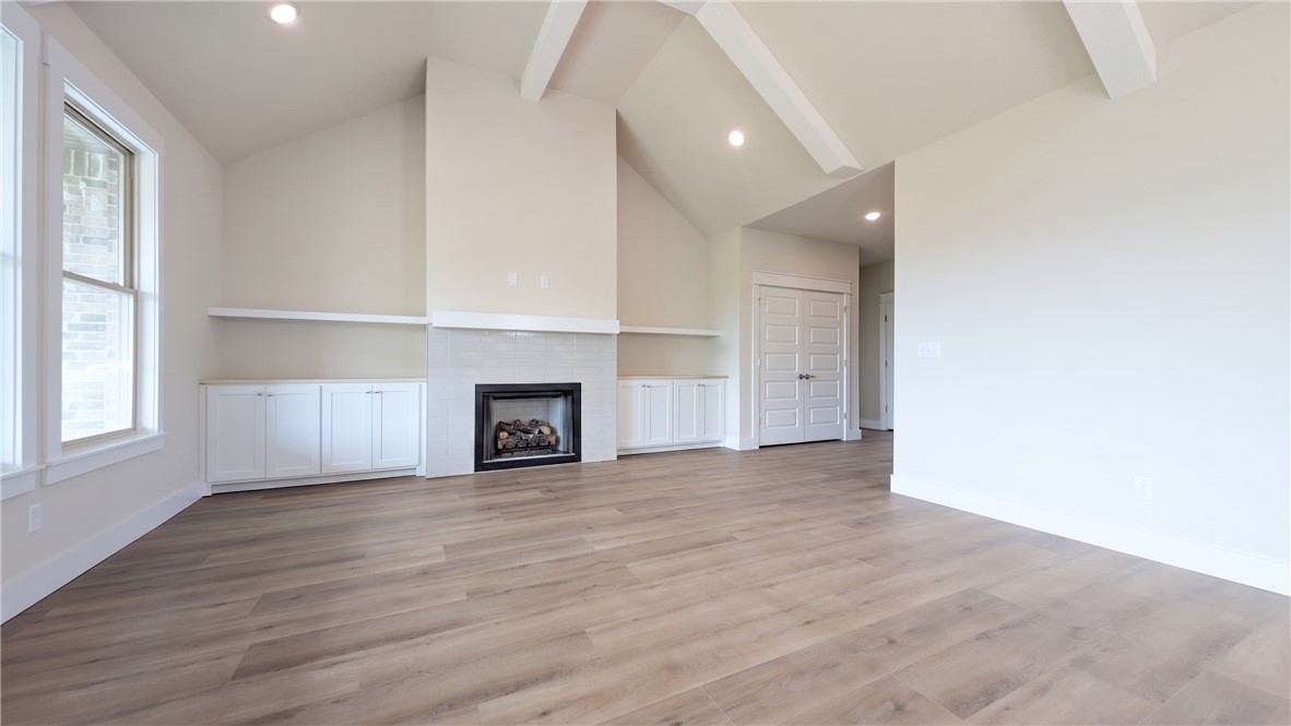 GRAND ESTATES PH 1-GENTRY - Residential
