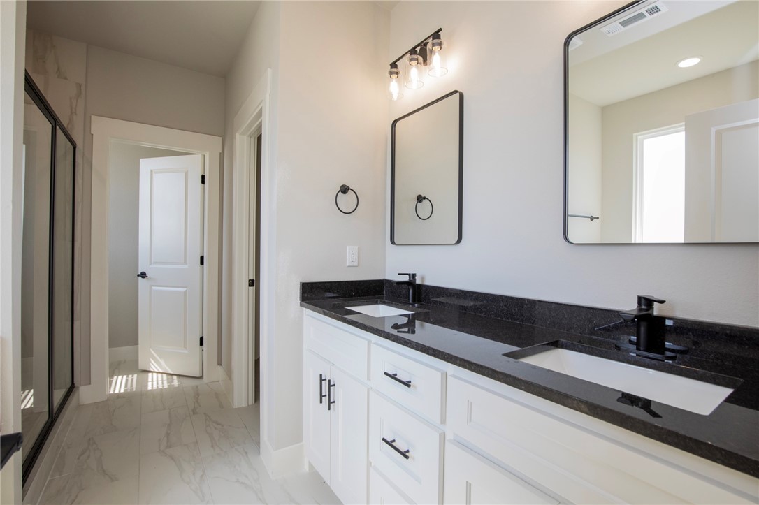 GRAND ESTATES PH 1-GENTRY - Residential