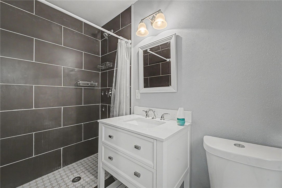 Kiphart Sub 2nd Rogers - Residential Lease