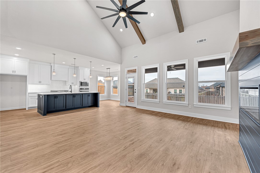 Paradise Park Sub Centerton - Residential Lease