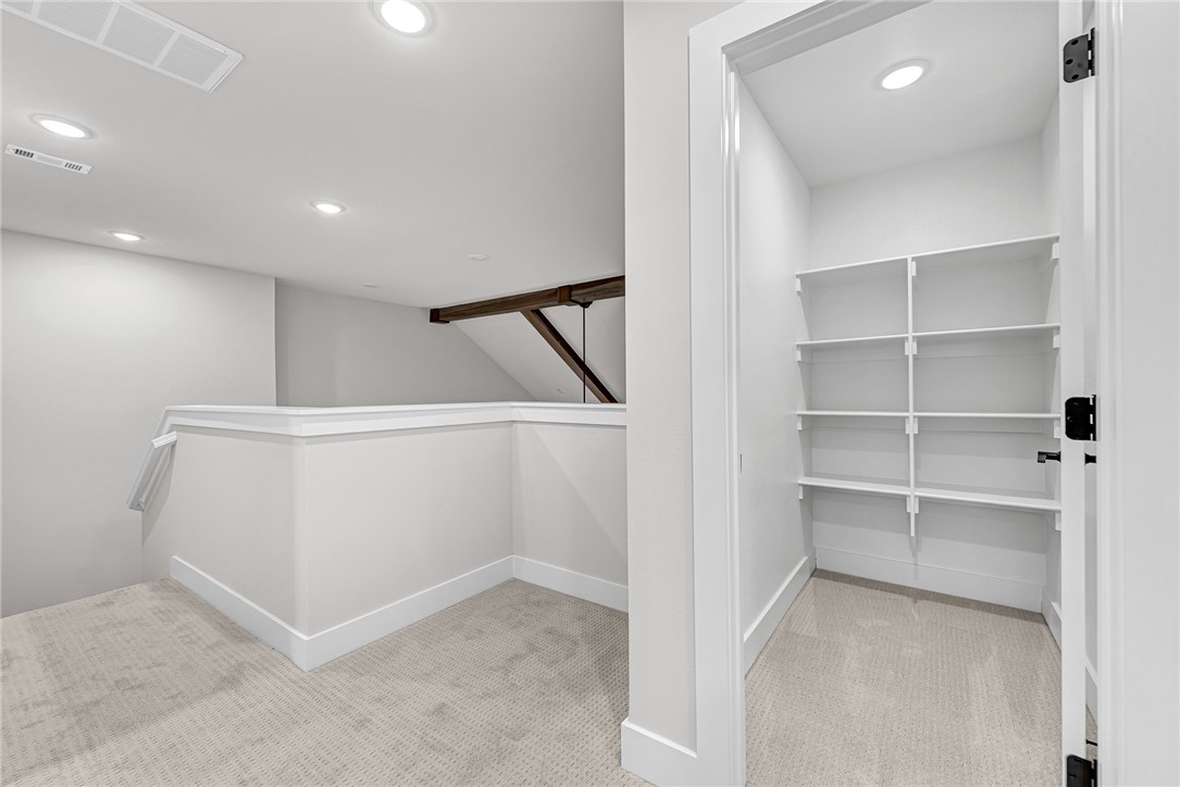 Paradise Park Sub Centerton - Residential Lease